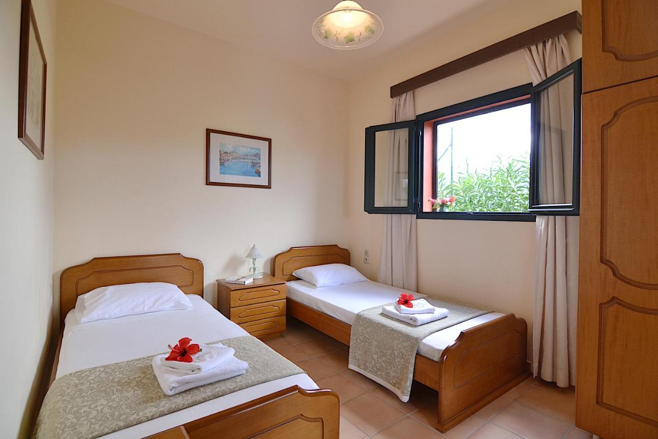 Christina Villas- Minoan Inland Pentamodi Екстер'єр фото